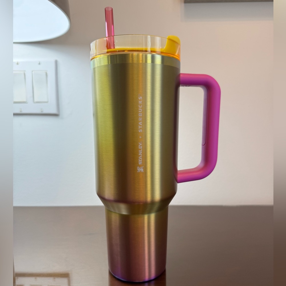 Limited Edition Stanley Starbucks Summer Sunset Gradient 2024 Gold & Pink